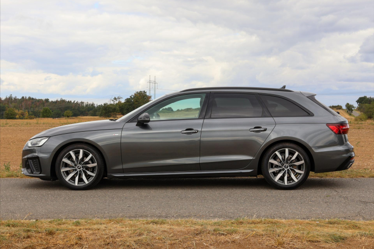 Audi A4 2,0 TFSI S-line Virtual DPH