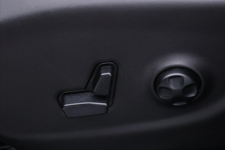 Jeep Cherokee 3,2 200kW AWD Kamera 1.Maj DPH