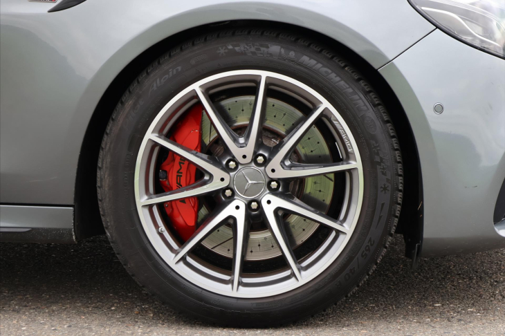 Mercedes-Benz Třídy E 4,0 63S 4MATIC+ 450kW AMG DPH