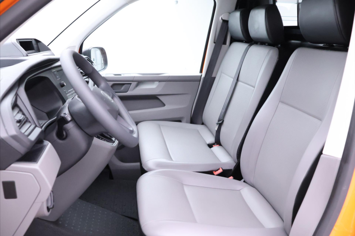 Volkswagen Transporter 2,0 TDI 110kW DSG L2 Klima DPH