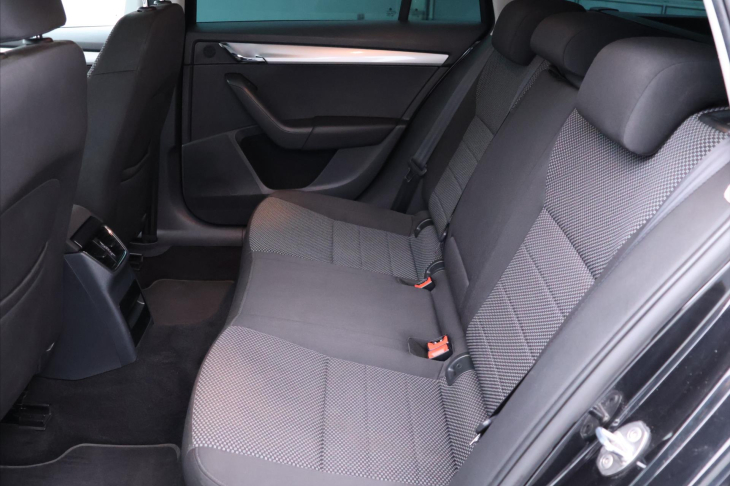 Škoda Octavia 2,0 TDI 110kW DSG Combi CZ Ambition