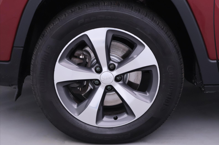 Jeep Cherokee 3,2 200kW AWD Kamera 1.Maj DPH