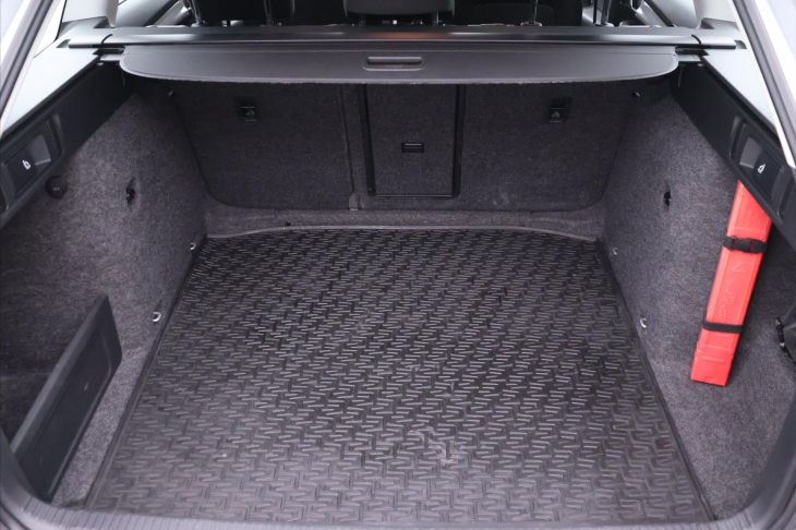 Škoda Octavia 1,6 TDI Ambition Xenon CZ DPH