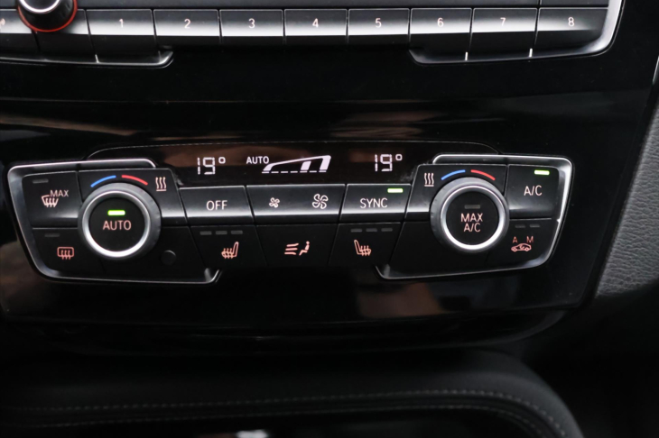 BMW X1 2,0 20d 140kW xDrive Kůže Navi
