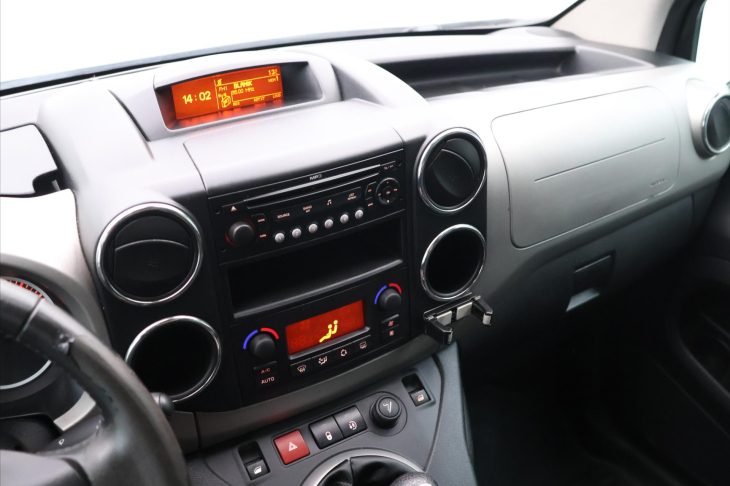 Peugeot Partner Tepee 1,6 HDI 80kW Premium Pano