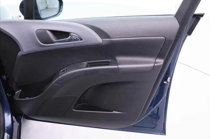 Opel Meriva 1,4 i 16V 88kW Klima Kůže