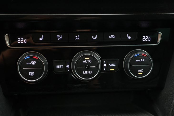 Volkswagen Passat 2,0 TSI 200kW CZ R-Line 4M