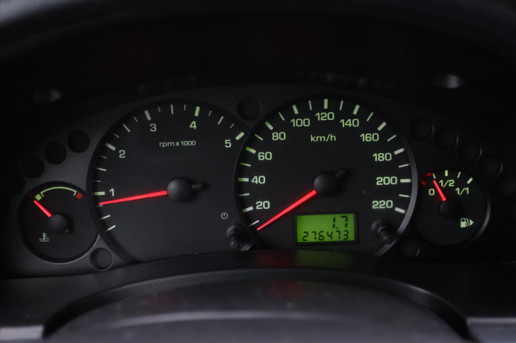 Ford Tourneo Connect 1,8 TDCi 81kW 110 Sport