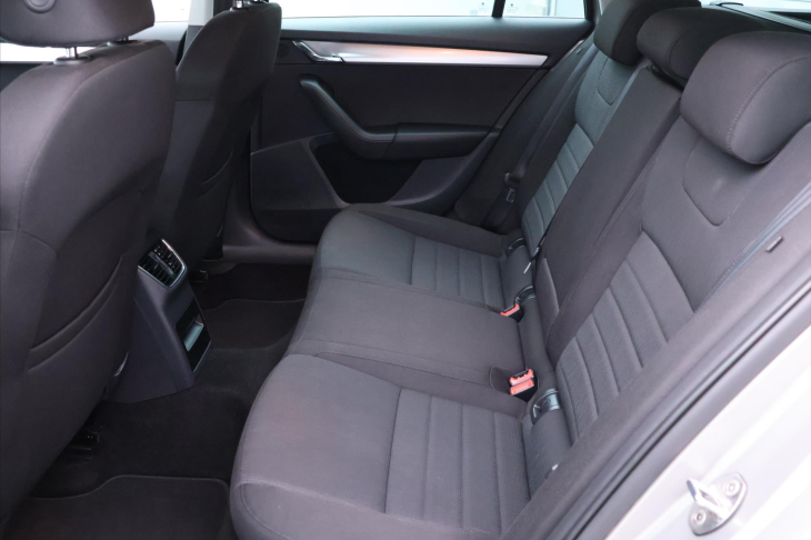 Škoda Octavia 1,4 TSI 103kW DSG Xenon Tažné