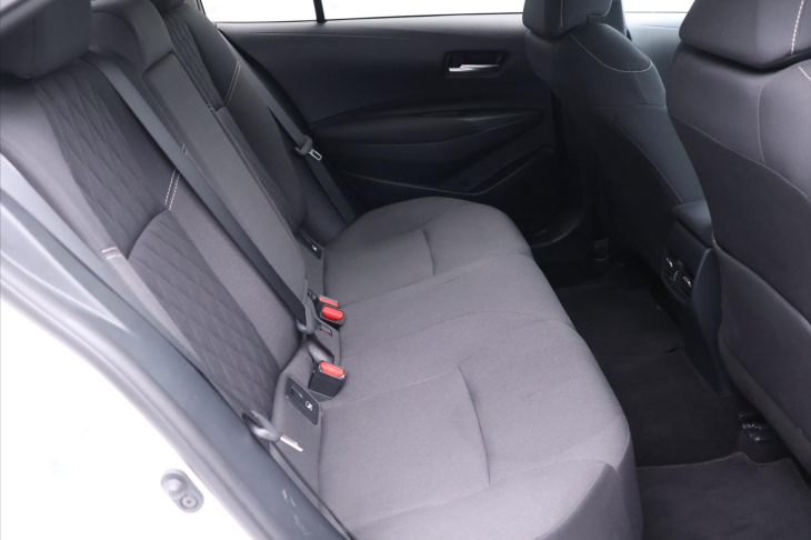 Toyota Corolla 1,5 VTi Aut. DPH CZ Comfort