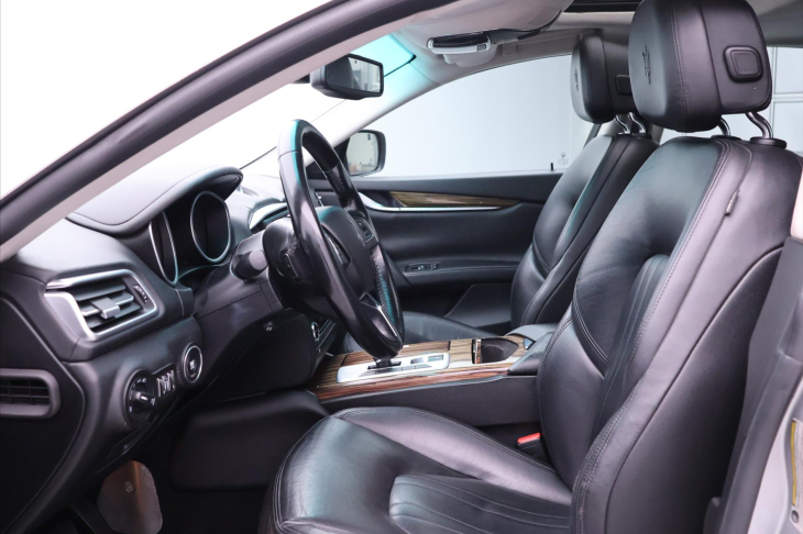 Maserati Ghibli 3,0 i 302kw 4X4 Q4