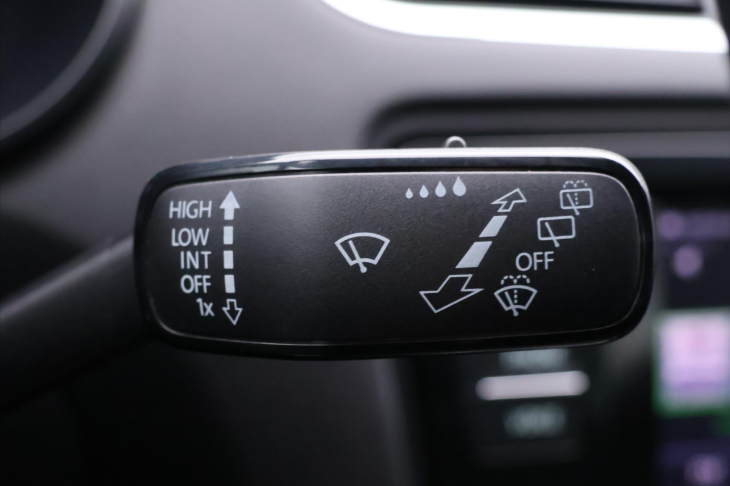 Škoda Octavia 1,4 TSI DSG Elegance+ Xenon