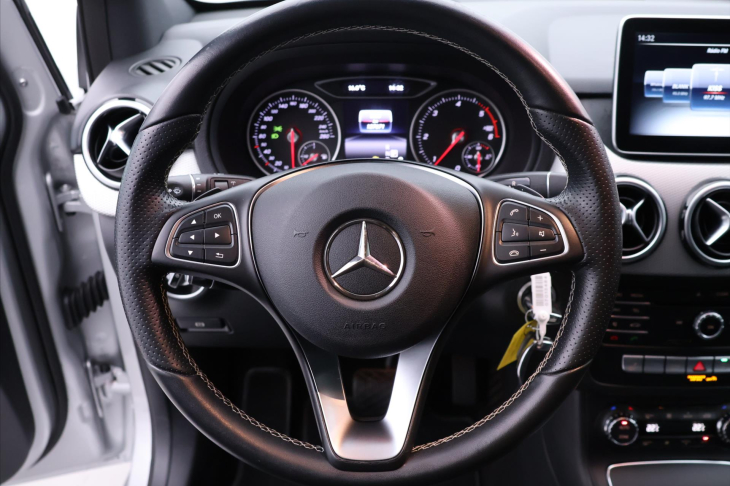 Mercedes-Benz Třídy B 1,5 CDI 80kW DCT Urban Navi