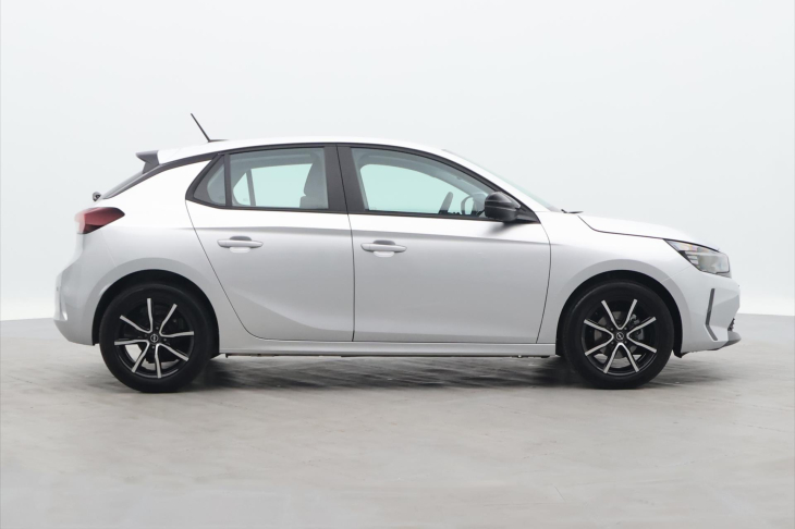 Opel Corsa 1,2 i 55kW Edition CZ 1.Maj.