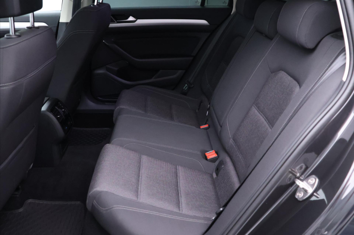 Volkswagen Passat 2,0 TDI 110kW Comfortline Navi