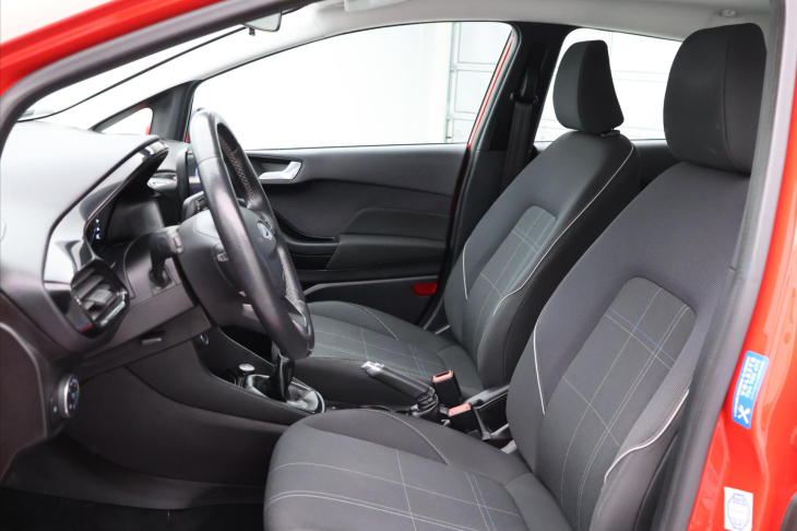 Ford Fiesta 1,1 i 63KW Aut.klima CZ DPH