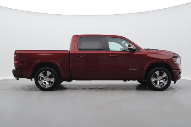 Dodge RAM 5,7 1500 295kW Laramie 4x4