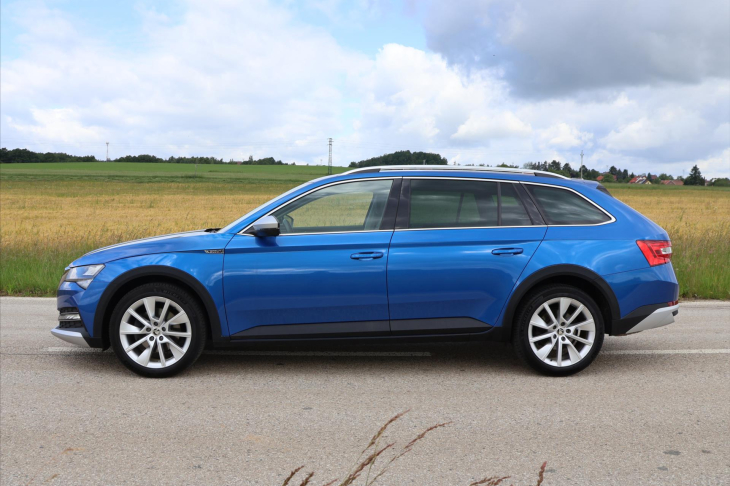 Škoda Superb 2,0 TDI DSG 4x4 CZ Scout DPH