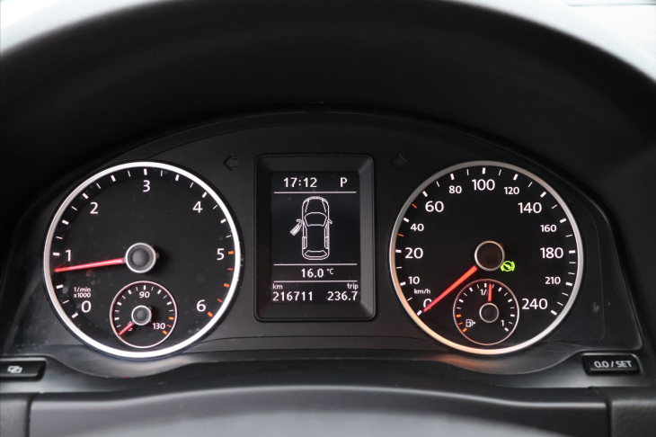 Volkswagen Tiguan 2,0 103KW KŮŽE DSG 4MOTION ALU