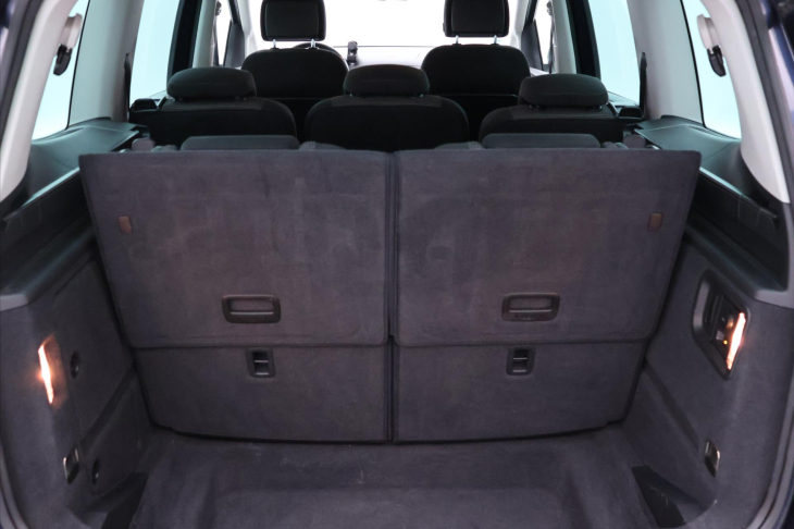 Volkswagen Sharan 2,0 TDI 103kW Aut.klima 7-Míst