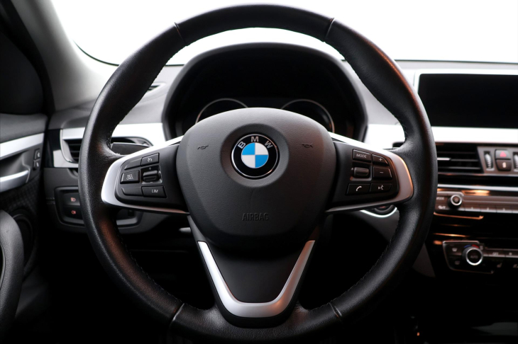 BMW X2 1,5 18i 100kW sDrive CZ