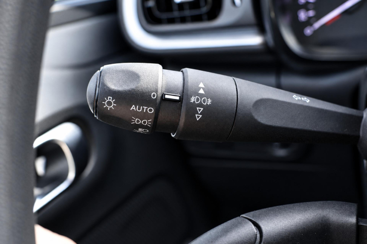 Citroën C3 1,2 PT FEEL Navi DPH 1.Maj.