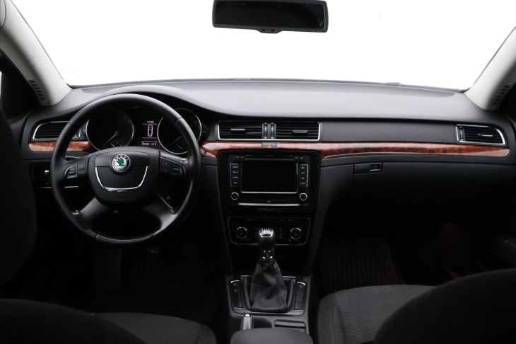 Škoda Superb 2.0 TDI 103kW CZ Xenon Tažné