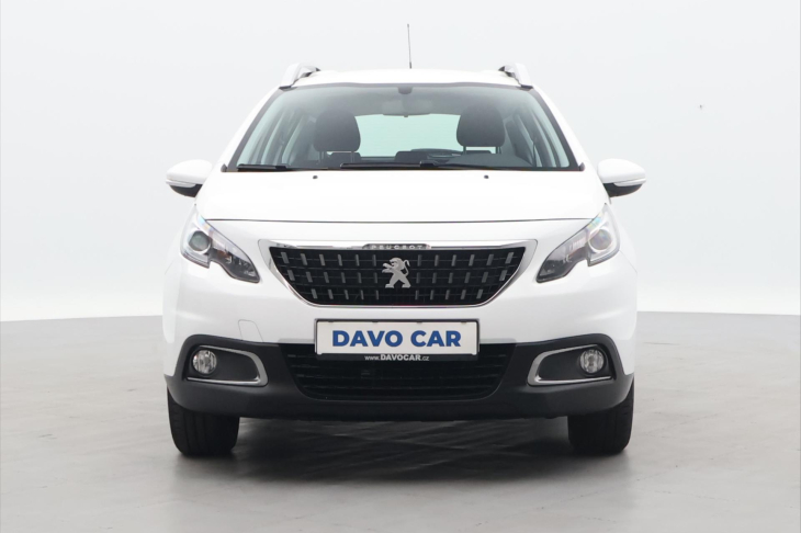 Peugeot 2008 1,2 PureTech 61kW Allure CZ