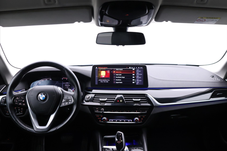 BMW Řada 5 3,0 530d 183kW xDrive Touring