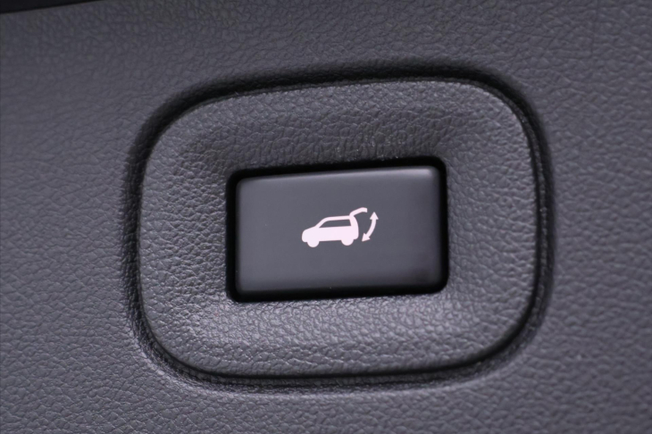 Renault Koleos 2,0 dCi 140kW Initale Paris 4x4 CZ