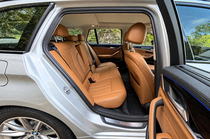 BMW Řada 5 2,0 530i xDrive Luxury Line