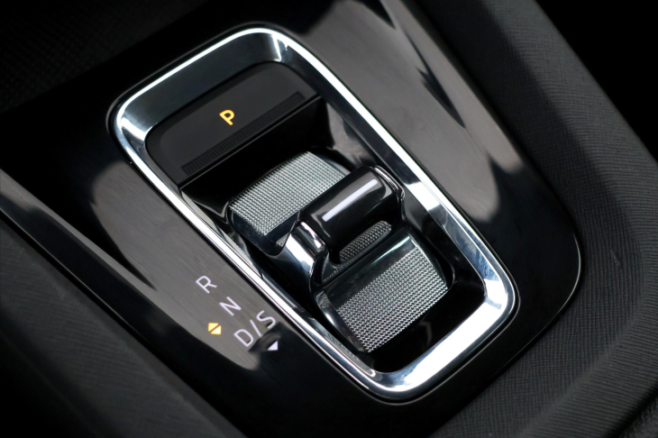 Škoda Octavia 2,0 TDI 110kW DSG Matrix DPH