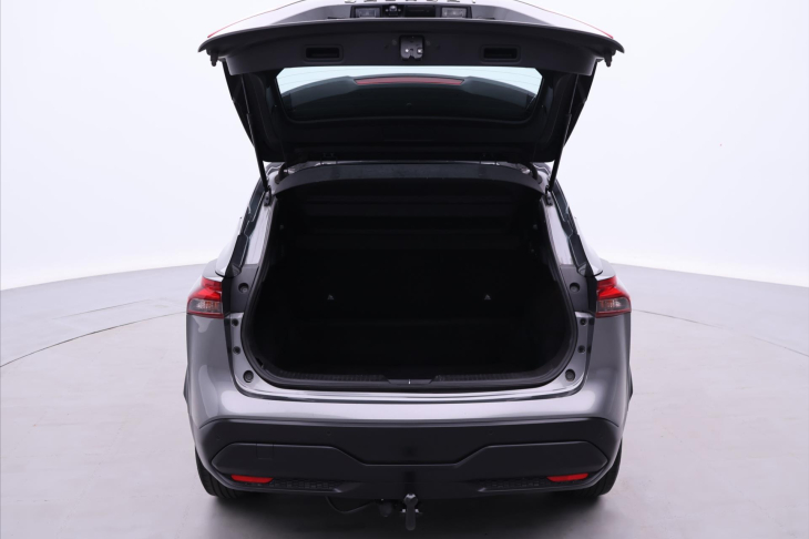 Nissan Qashqai 1,3 DIG-T MHEV Business Tažné