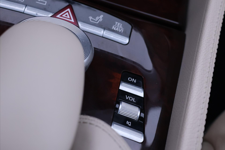 Mercedes-Benz CL 5,5 CL-CLASS 500 CZ 285 kW