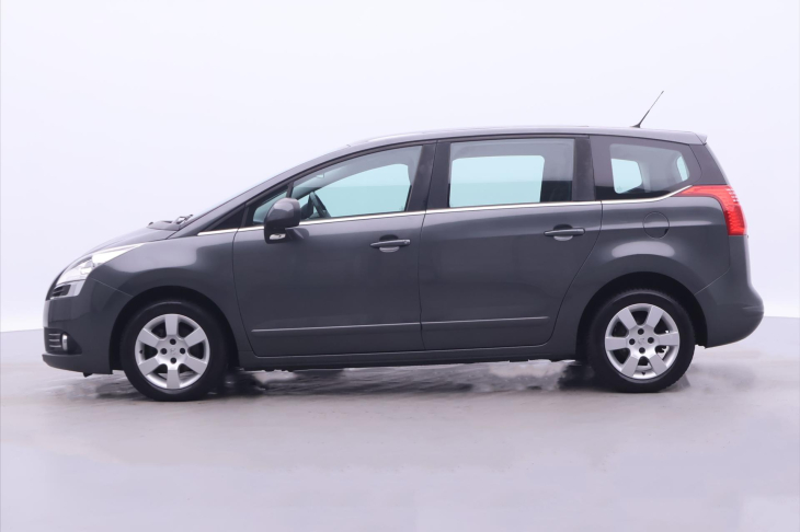 Peugeot 5008 1,6 i 88kW Panorama Aut.klima