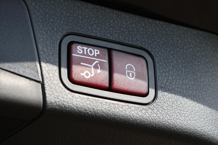 Mercedes-Benz GLB 2,0 200d 4Matic AMG Panorama