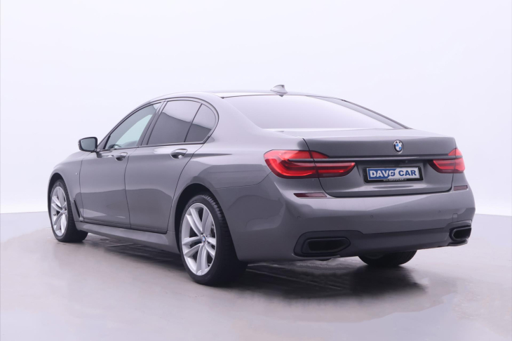 BMW Řada 7 4,4 750i 330kW xDrive DPH