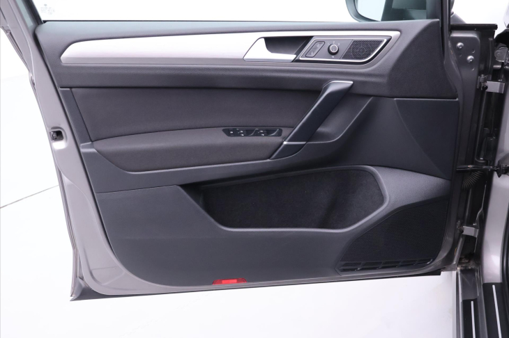 Volkswagen Golf Sportsvan 1,4 TSI 92kW DSG 1.Maj Serv.k.