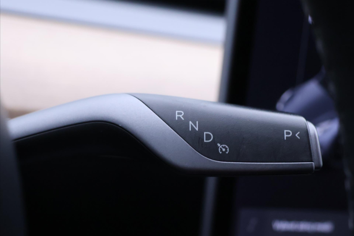 Tesla Model Y Long Range AWD 75kWh DPH