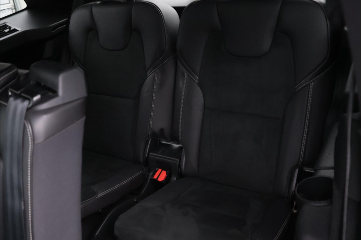 Volvo XC90 2,0 D5 165kW AWD Aut. R-Design