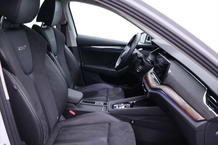 Škoda Octavia 2,0 TDI 147kW 4x4 DSG Scout CZ DPH