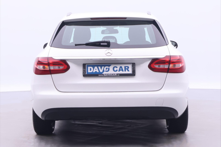 Mercedes-Benz Třídy C 2,1 200 D 100kW Automat Klima