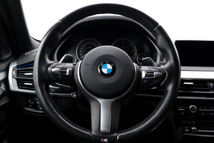 BMW X5 3,0 M50d 280kW xDrive Aut. CZ
