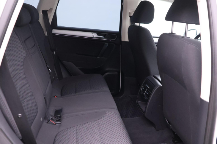 Volkswagen Touareg 3,0 TDI 193kW 4x4  Tažné CZ