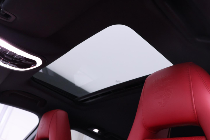 Porsche Panamera 3,0 V6 221kW Turbodiesel