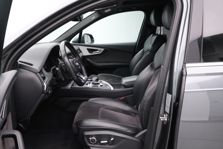 Audi Q7 3,0 TDI 200kW Quattro S-LINE
