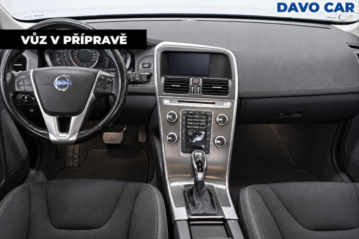 Volvo XC60 2,4 D5 158kW AWD Aut. Momentum