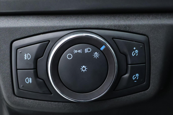 Ford Mondeo 2,0 TDCI 110kW CZ Titanium LED