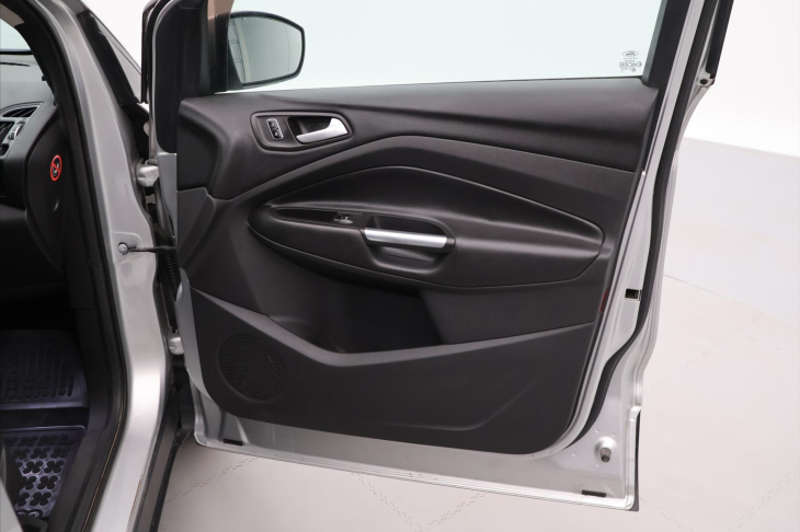 Ford Kuga 2,0 TDCI 103KW Aut.klima