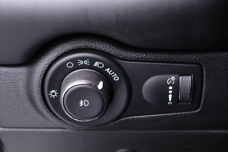 Dodge Durango 5,7 V8 HEMI R/T 4x4 7-Míst DPH